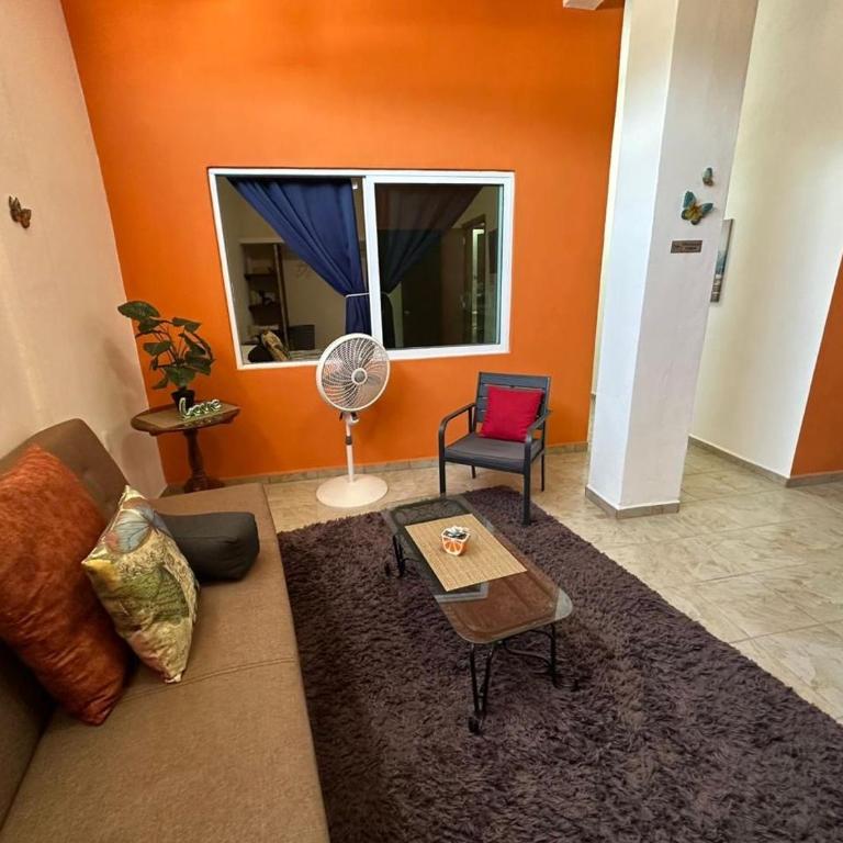 Orange Butterfly - One-Bedroom Apartment - 22