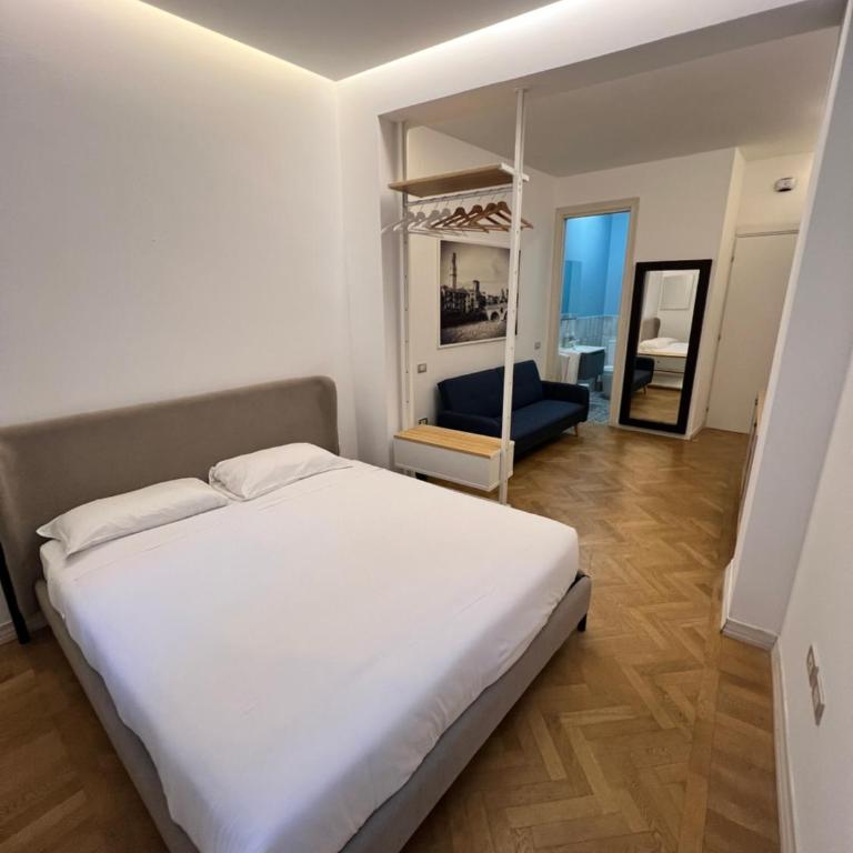 Room Verona Ai Duchi - Camera Quadrupla con Bagno Privato - 4