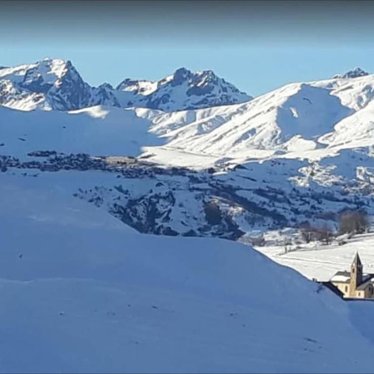 Appartement Nez-à-nez à Albiez - Appartement 3 Chambres avec Vue sur la Montagne - 12