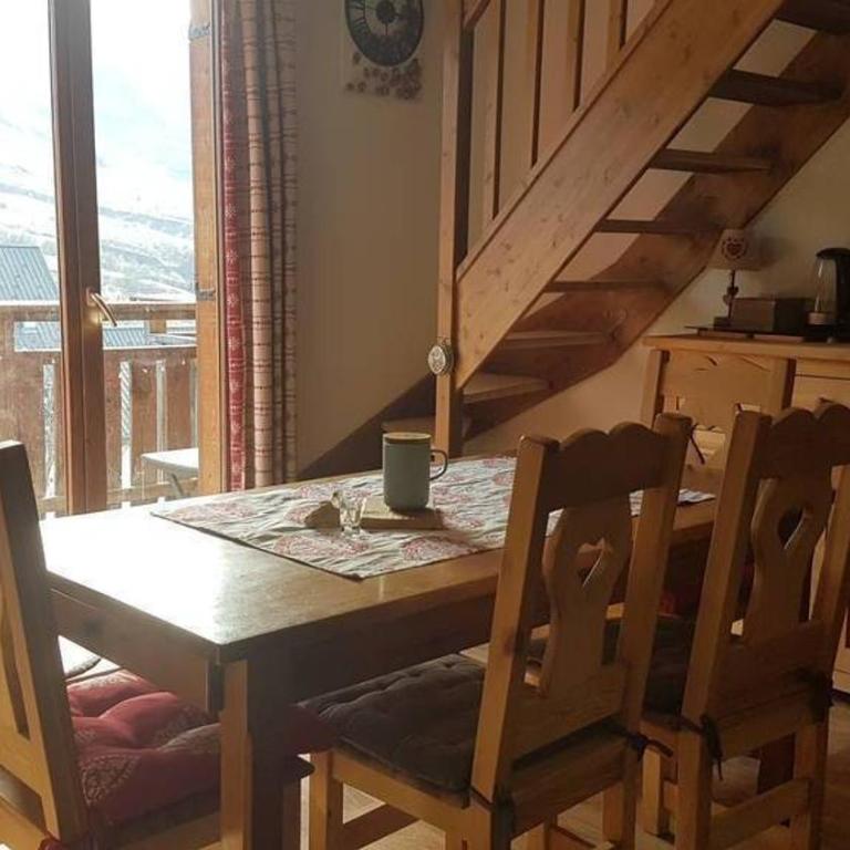 Appartement Nez-à-nez à Albiez - Appartement 3 Chambres avec Vue sur la Montagne - 2