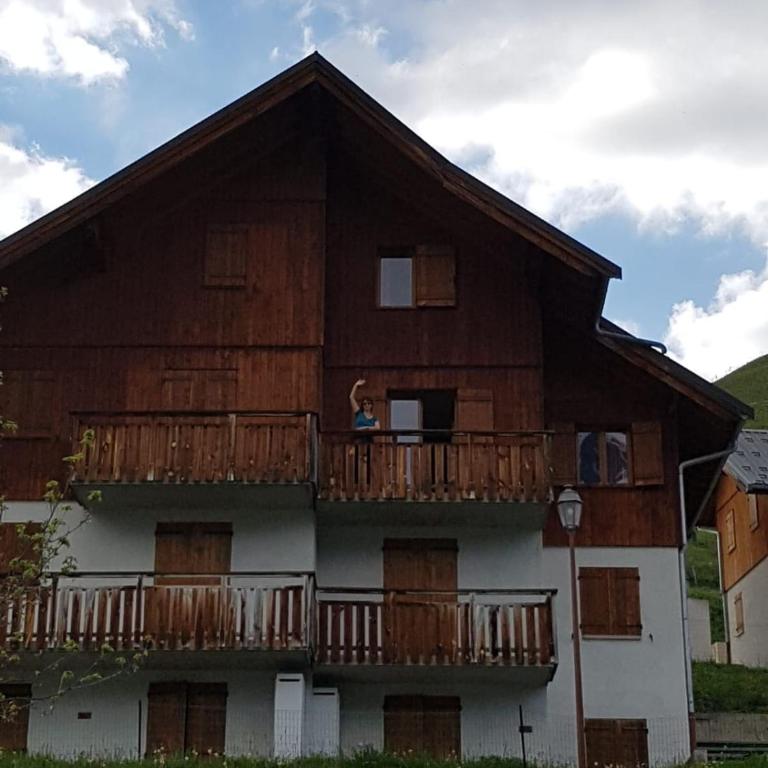 Appartement Nez-à-nez à Albiez - Appartement 3 Chambres avec Vue sur la Montagne - 21