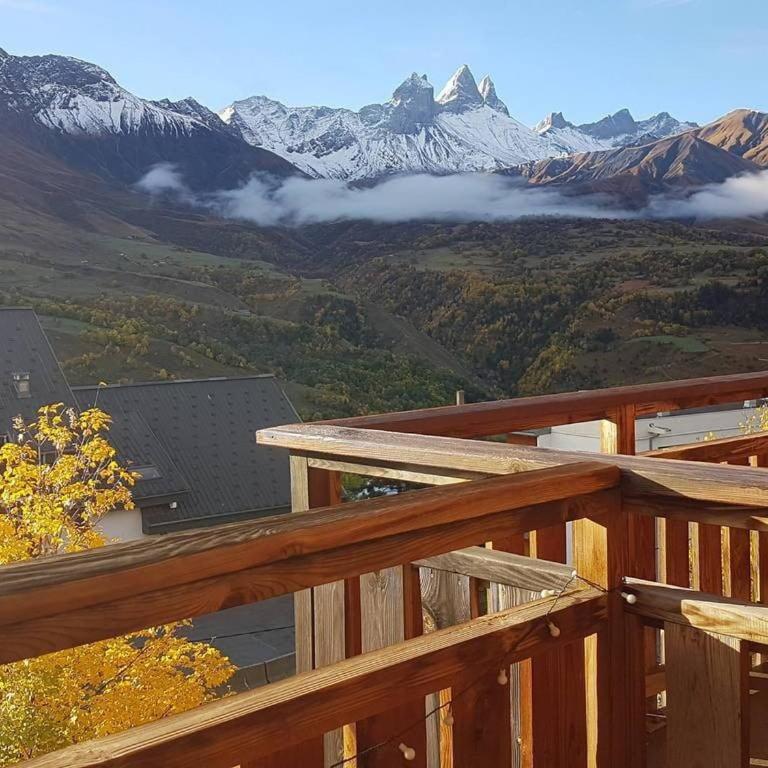 Appartement Nez-à-nez à Albiez - Appartement 3 Chambres avec Vue sur la Montagne - 1