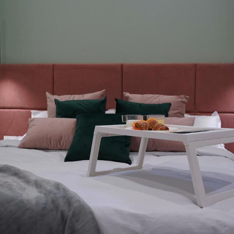 FicuriniasHouse-Cozy Central Flat with Parking - Two-Bedroom House - 44