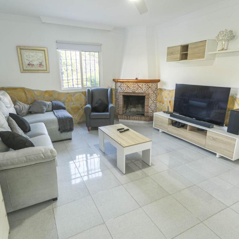Canovas Nerja - Villa Marimel con Piscina Privada - Casa - 5