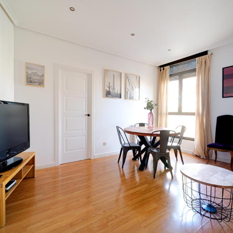 Apartament Glorieta Puerta de Toledo - Two-Bedroom Apartment - 19