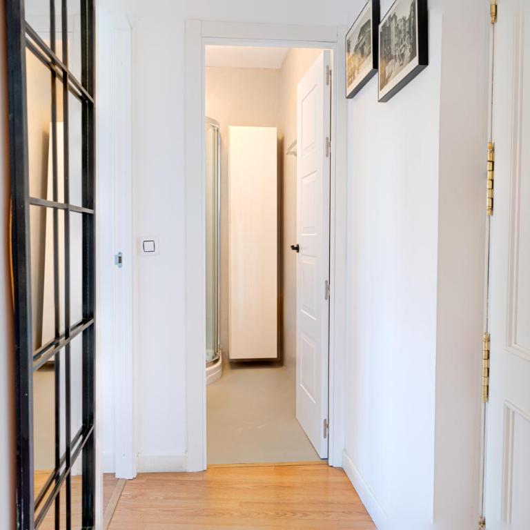 Apartament Glorieta Puerta de Toledo - Two-Bedroom Apartment - 34