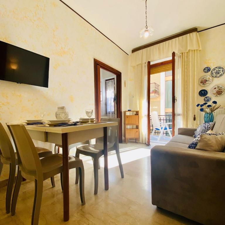 Mare Nostrum - One-Bedroom Standard Apartment - 3
