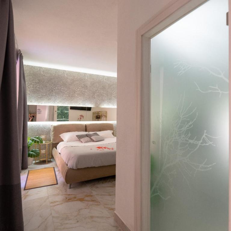 ETNEA 208 LUXURY JACUZZI SUITE Catania - King Room - 9