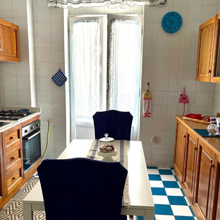 May flower central apartament - Three-Bedroom Apartment - 8