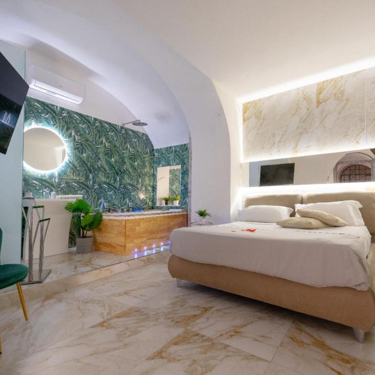 ETNEA 208 LUXURY JACUZZI SUITE Catania - Deluxe King Room - 6