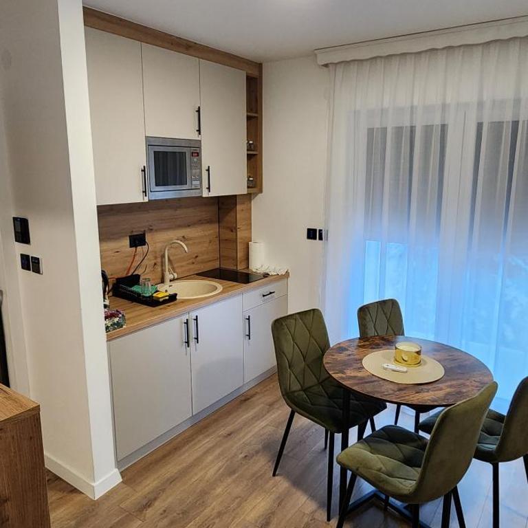 Atos Apartman 24 - One-Bedroom Apartment - 7
