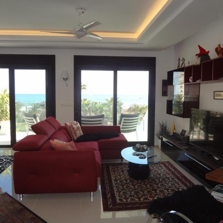 Apartamento de lujo con terraza y vistas al mar R23 by Novadesta - Three-Bedroom Apartment - 4