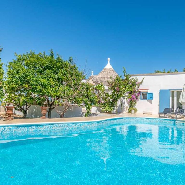 Villa Fiore - Three-Bedroom House - 1