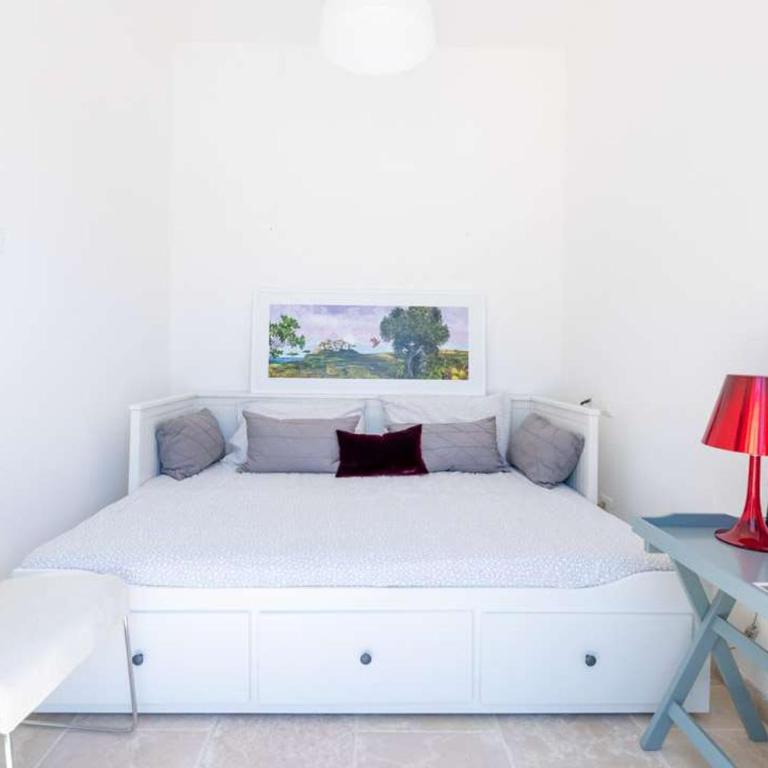 Villa Fiore - Three-Bedroom House - 13