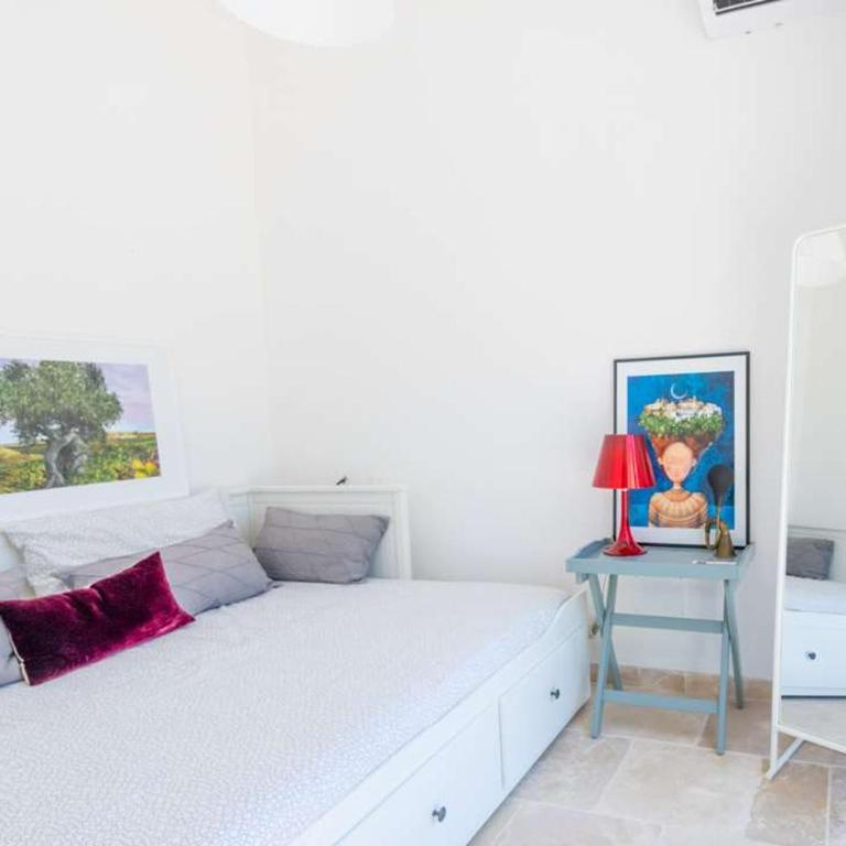 Villa Fiore - Three-Bedroom House - 23