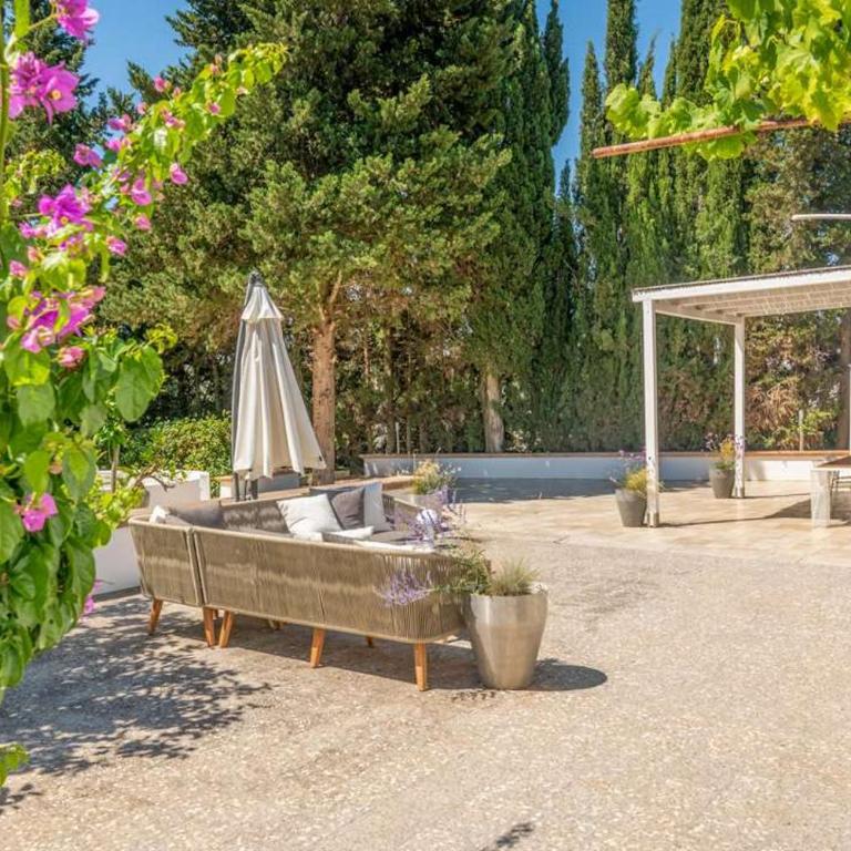 Villa Fiore - Three-Bedroom House - 24