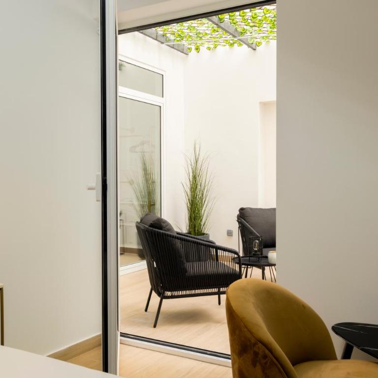Forata lofts - Double Room with Private Bathroom - 4