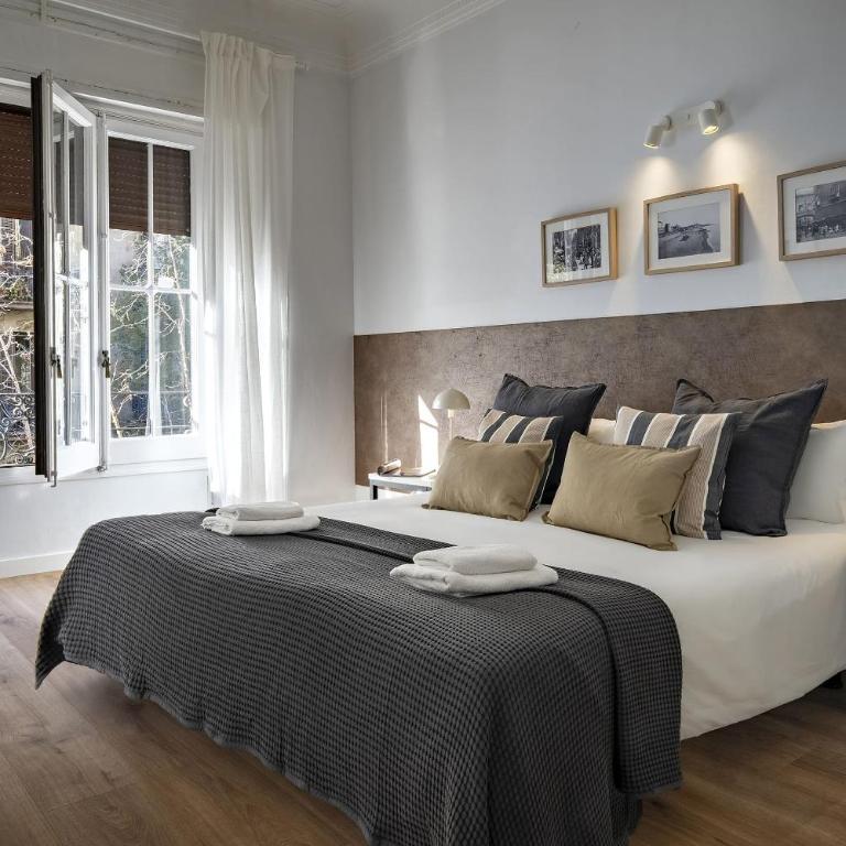 Habitat Apartments Bailén - Deluxe Four-Bedroom Apartment - 5