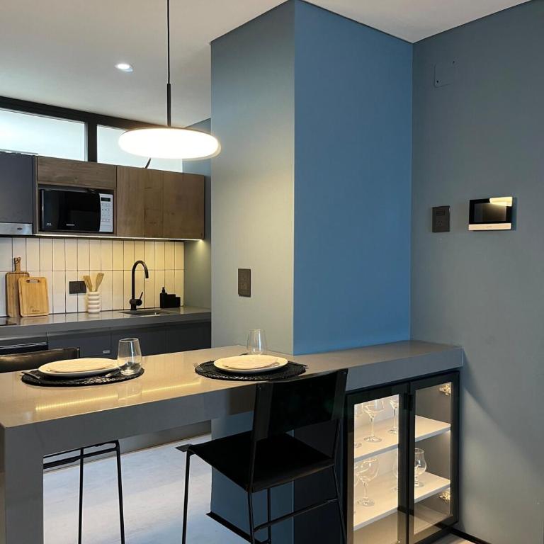Vista al Río con Cochera y Ubicación Privilegiada - Apartamento de 1 dormitorio - 53