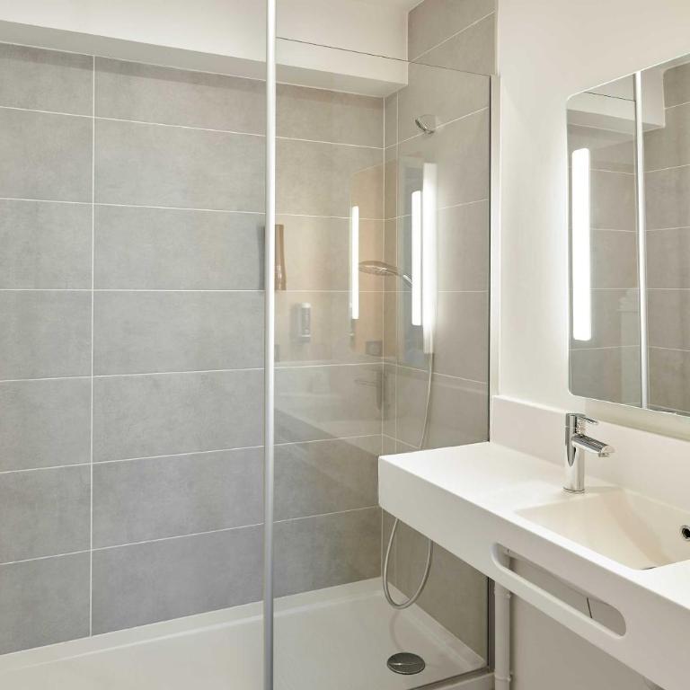 B&B HOTEL Marne-la-Vallée Val d'Europe - Chambre Double - 1