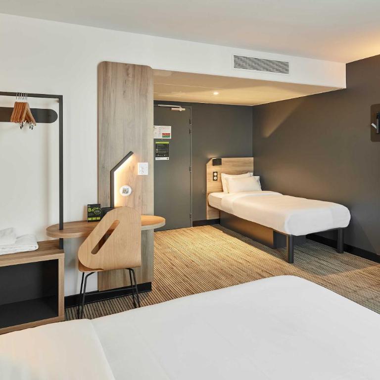 B&B HOTEL Marne-la-Vallée Val d'Europe - Chambre Quadruple - 2