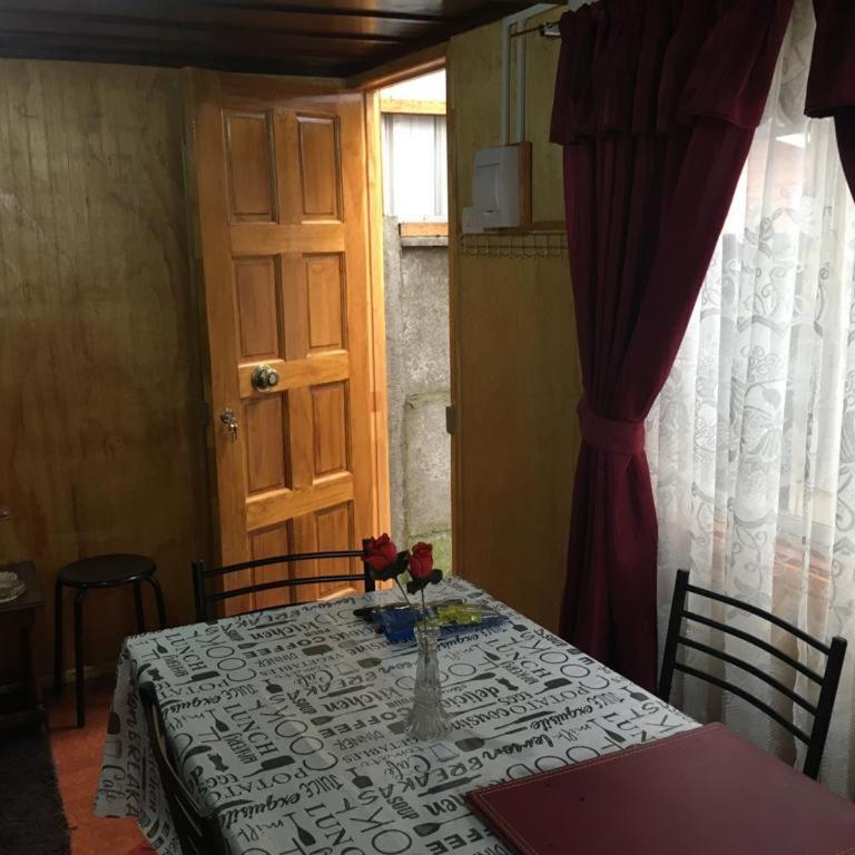 Cabaña cómoda por día - Two-Bedroom House - 5