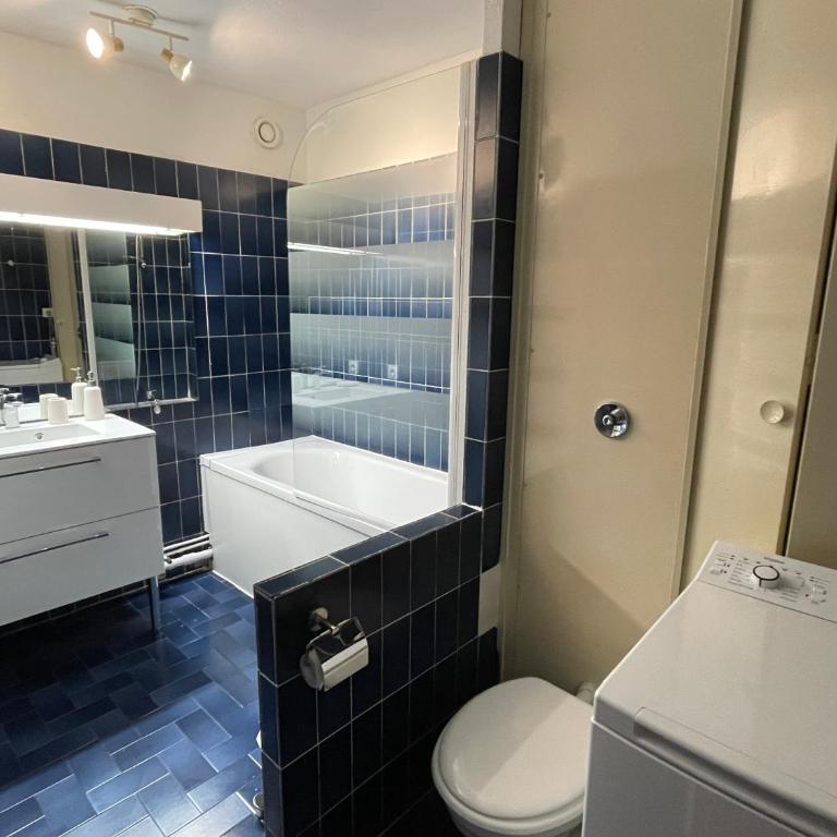 Superbe T3 pour 6 personnes, résidence calme avec piscine - Two-Bedroom Apartment with Terrace and Sea View - 17