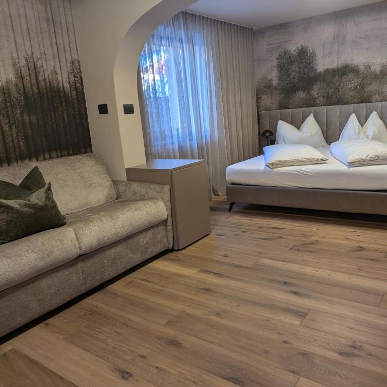 Sport Hotel Wildgall - Camera Matrimoniale Superior con Balcone - 4