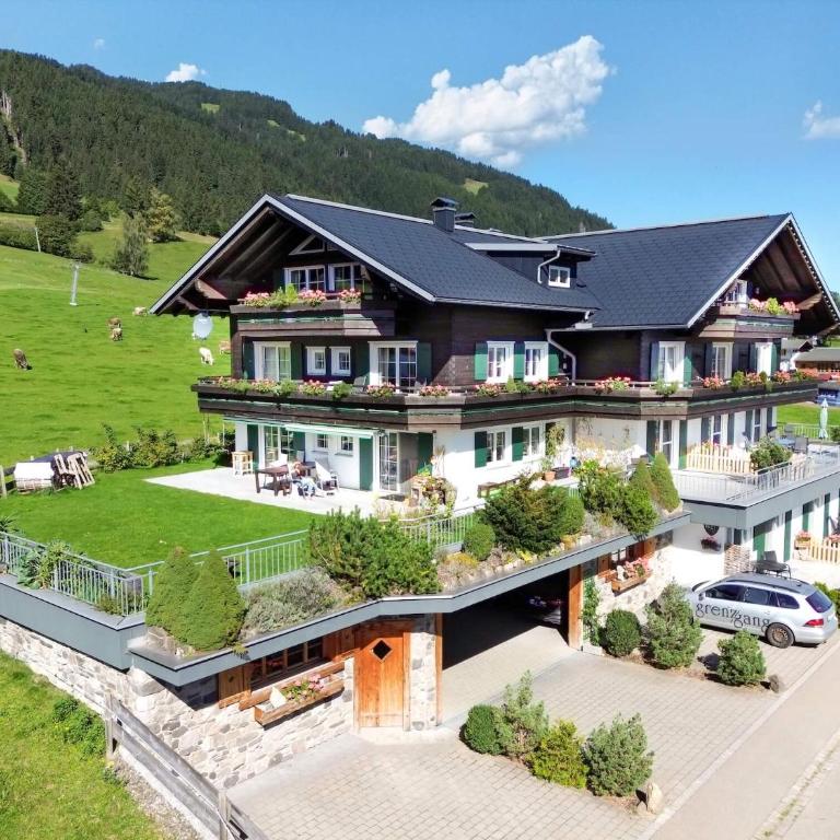 Alpenhaus Steiner - Top-Ferienwohnungen - Sommer-Bergbahn inklusive - Apartment - 1