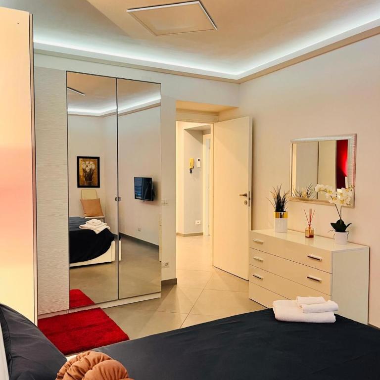 Beautiful three-room apartment in the historic center - Appartamento con 2 Camere da Letto - 6