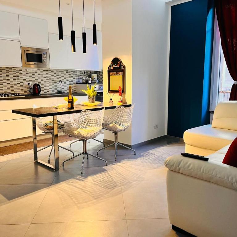Beautiful three-room apartment in the historic center - Appartamento con 2 Camere da Letto - 11