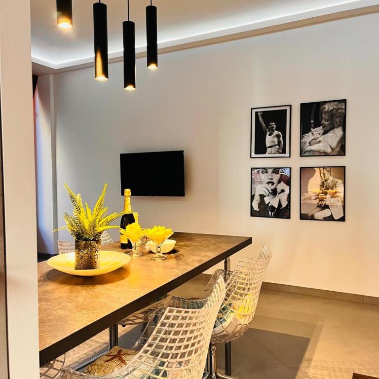 Beautiful three-room apartment in the historic center - Appartamento con 2 Camere da Letto - 12