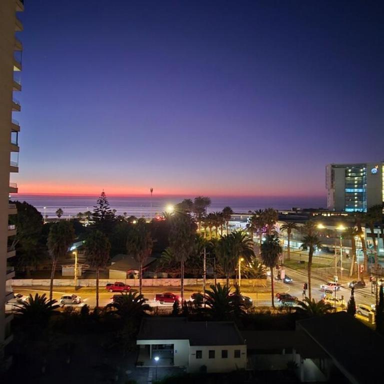 Hermoso departamento, 1 cuadra de playa, gran piscina, wifi fibra - Apartamento de 2 dormitorios - 1