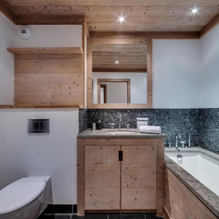 Appartement au cœur de Val d'Isère : 6 pers, 85m², 3 chambres, parking, WIFI, animaux admis - Appartement 2 Chambres - 8