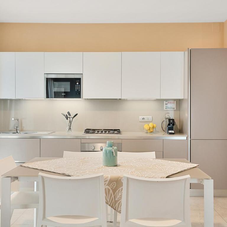 Levante Appartamento di pregio, terrazza e vista panoramica sul mare e la città - Appartamento con 2 Camere da Letto - 15