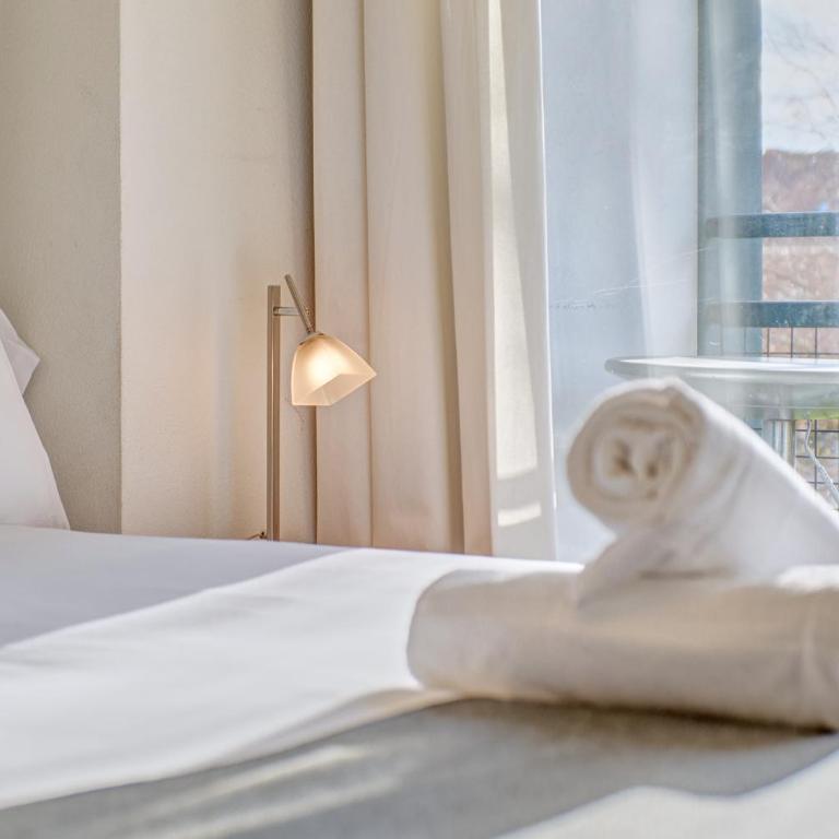 Mirasierra Suites Pamplona - Apartamento Superior - 8