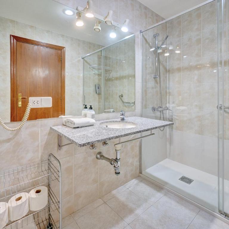 Mirasierra Suites Pamplona - Apartamento Superior - 12