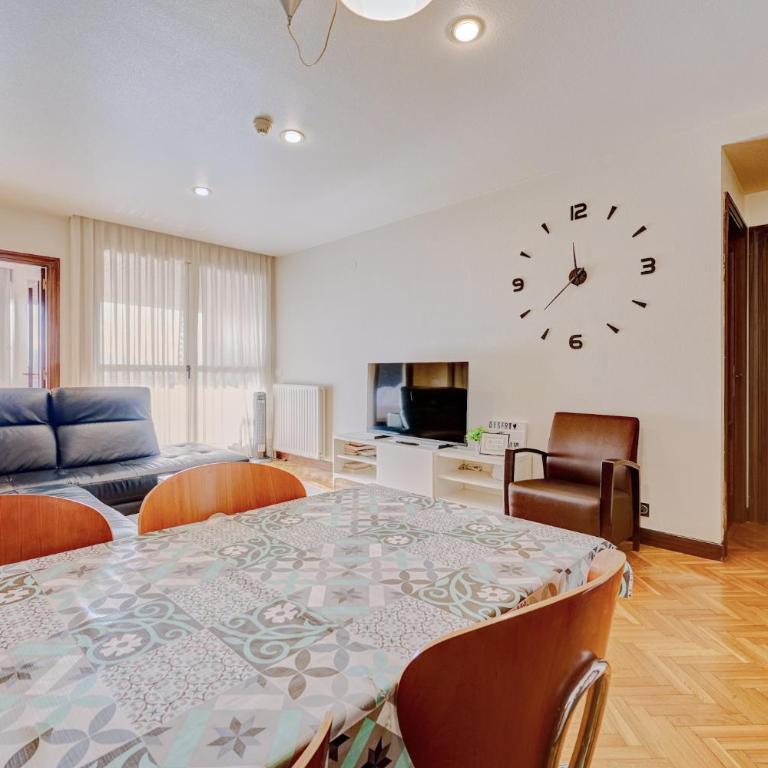 Mendebaldea Hospitales Premium - Apartment - 2