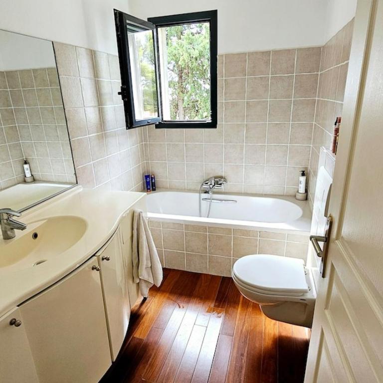 Cassis Villa 2-8 persons 4 Bedrooms - Villa avec Piscine Privée - 77