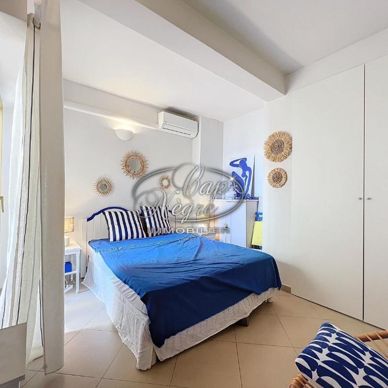Appartement T2 vue mer, pieds dans l'eau avec accès direct à la plage de Cavalière - LE LAVANDOU - Apartment mit Meerblick - 6