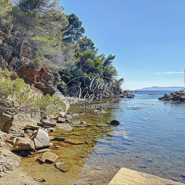 Villa pieds dans l'eau pour 10 personnes avec port privé et rooftop à Cavalière - Villa Deluxe - 20