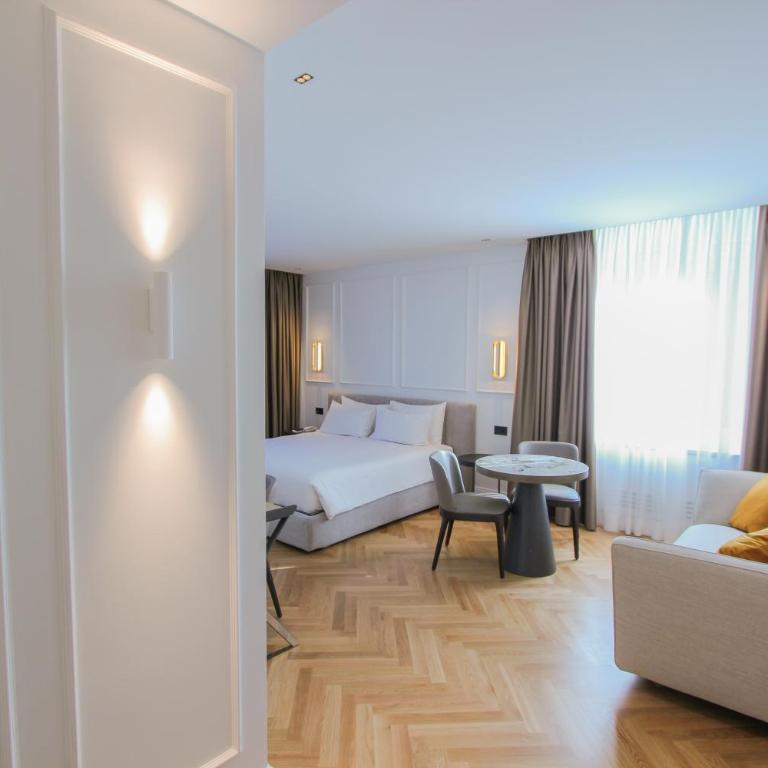 Ambassador Palace Hotel - Suite - 10