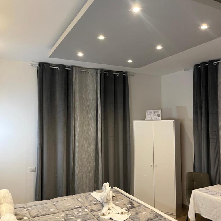 New House - Double Room with Private Bathroom - 5
