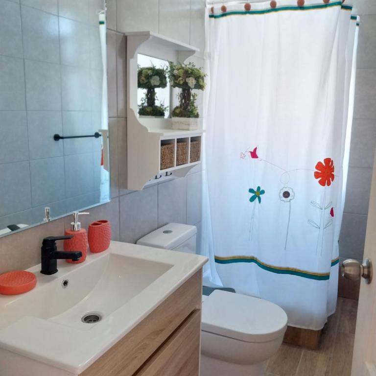 Hermosa y moderna casa en guanaqueros con amplios espacios WiFi y cable - Apartamento de 3 dormitorios - 2