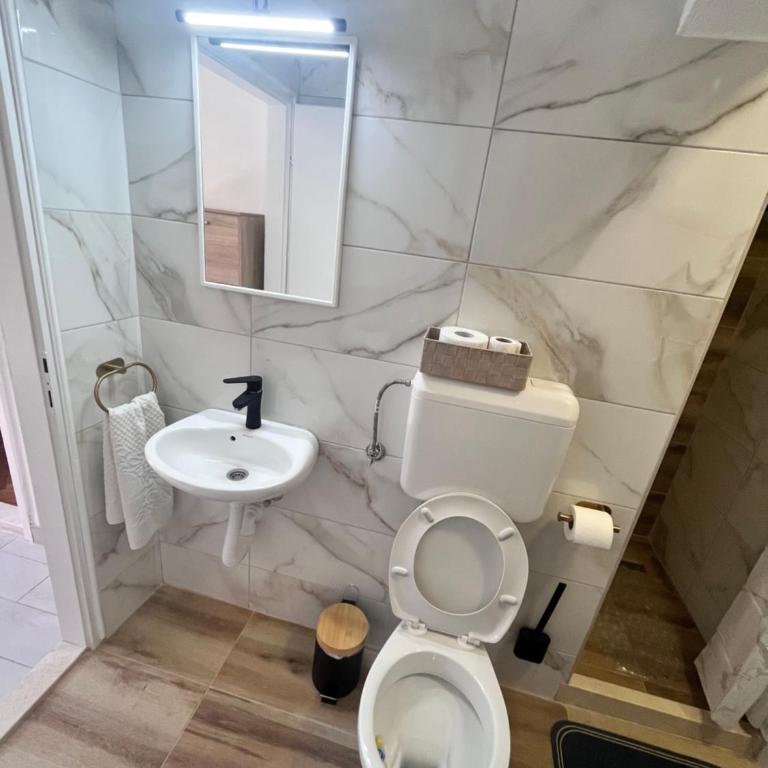 Apartman MIM - Apartman sa Pogledom na Vrt - 19
