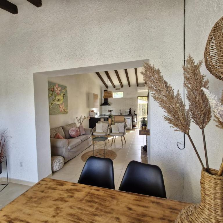 Casa Moraira by Theka Services - Two-Bedroom Villa - 18