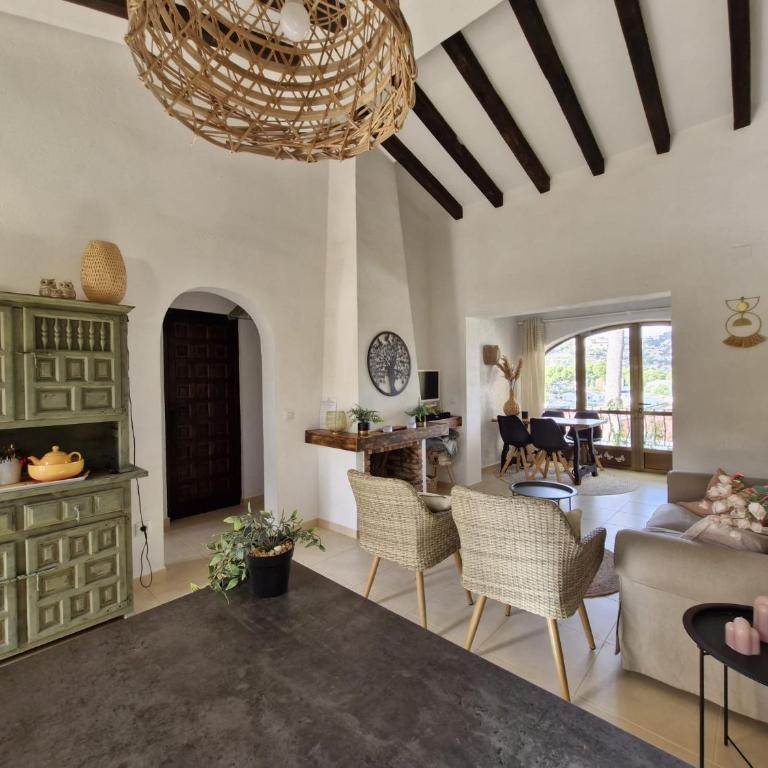 Casa Moraira by Theka Services - Two-Bedroom Villa - 25