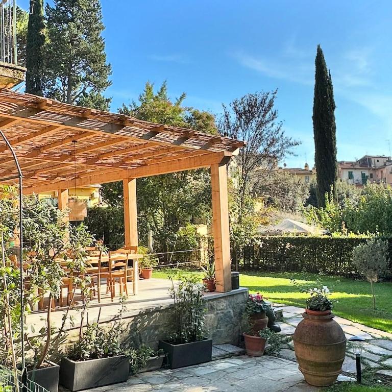 Casa Stibbert Garden Retreat - Two-Bedroom House - 23