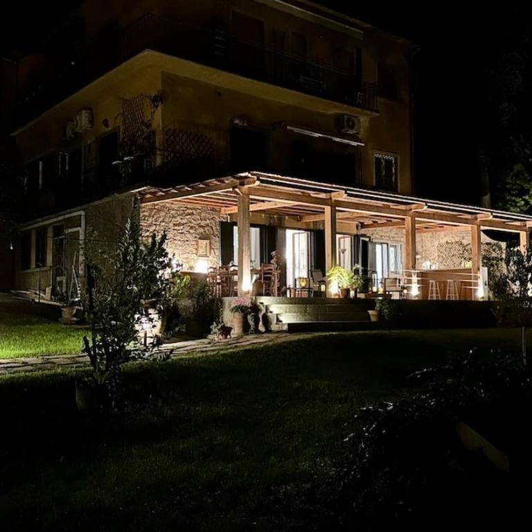 Casa Stibbert Garden Retreat - Two-Bedroom House - 34