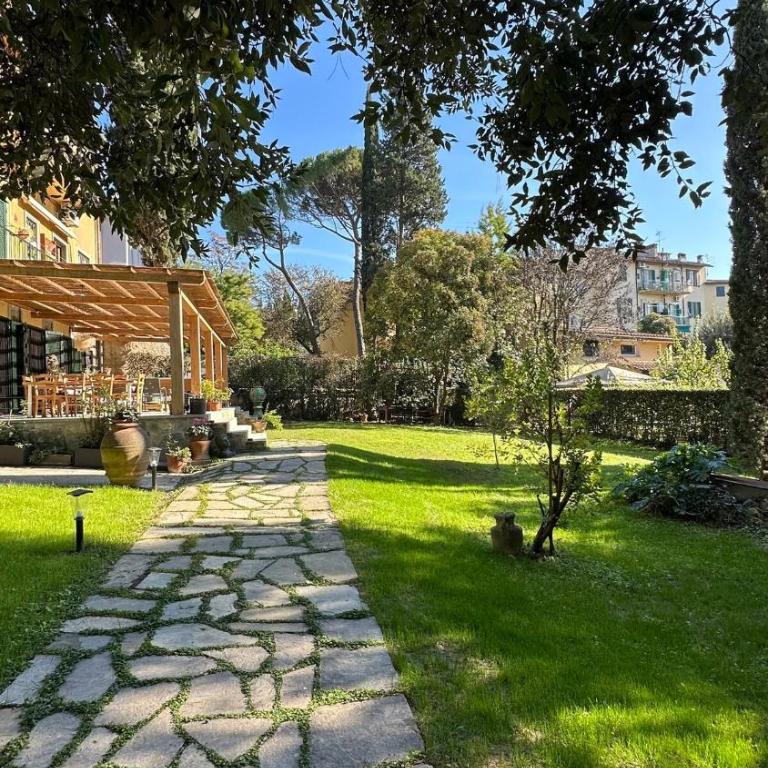 Casa Stibbert Garden Retreat - Two-Bedroom House - 43
